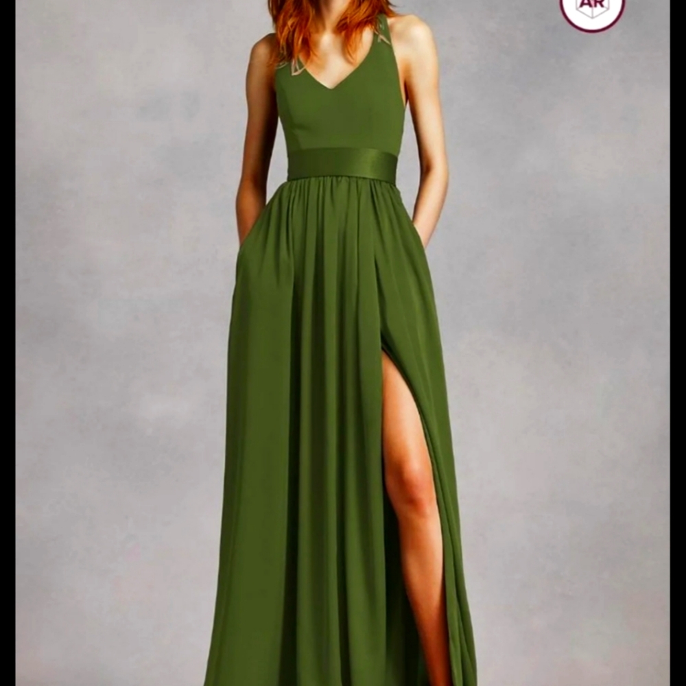 Vera Wang V Neck Halter Gown